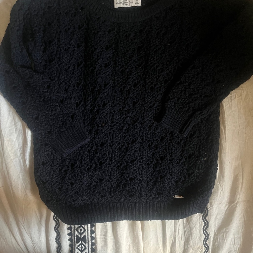 Abercrombie & Fitch Women's Navy Blue Sweater XS